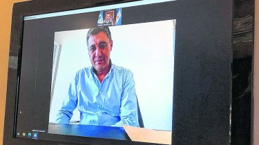 El intendente Morales recibió el apoyo, en enero, del gobernador Gutiérrez tras las protestas por el agua que fueron calificadas como "políticas". 