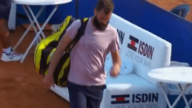 Paire podría ser sancionado por su actitud anti deportiva.