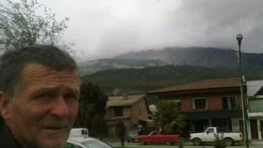 José Luis Rivero tiene 68 años y aguarda el avión sanitario que lo trasladará al Hospital del Quemado en Buenos Aires. Foto: gentileza