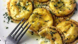 Tremendos estos sorrentinos de zanahoria rellenos con muzza