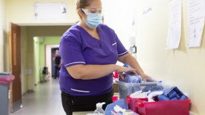 Dos muertos y 310 nuevos contagios de coronavirus en Río Negro