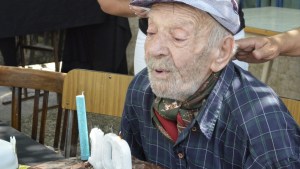 Salatino, el hombre que cumplió 100 años y tuvo Covid-19