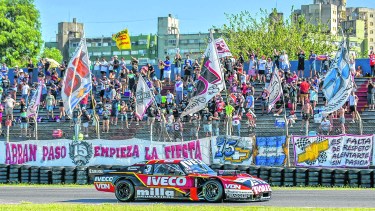 Manu Urcera viene de ganar y quiere seguir dando pelea en la principal categoría del automovilismo argentino. 