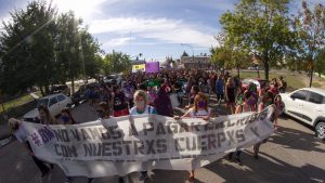 Imágenes de la multitudinaria marcha del #8M en Viedma