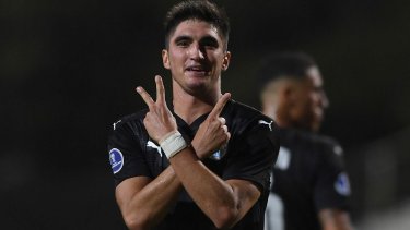 El Tuti marcó el primer gol de Torque en el triunfo ante Fénix.