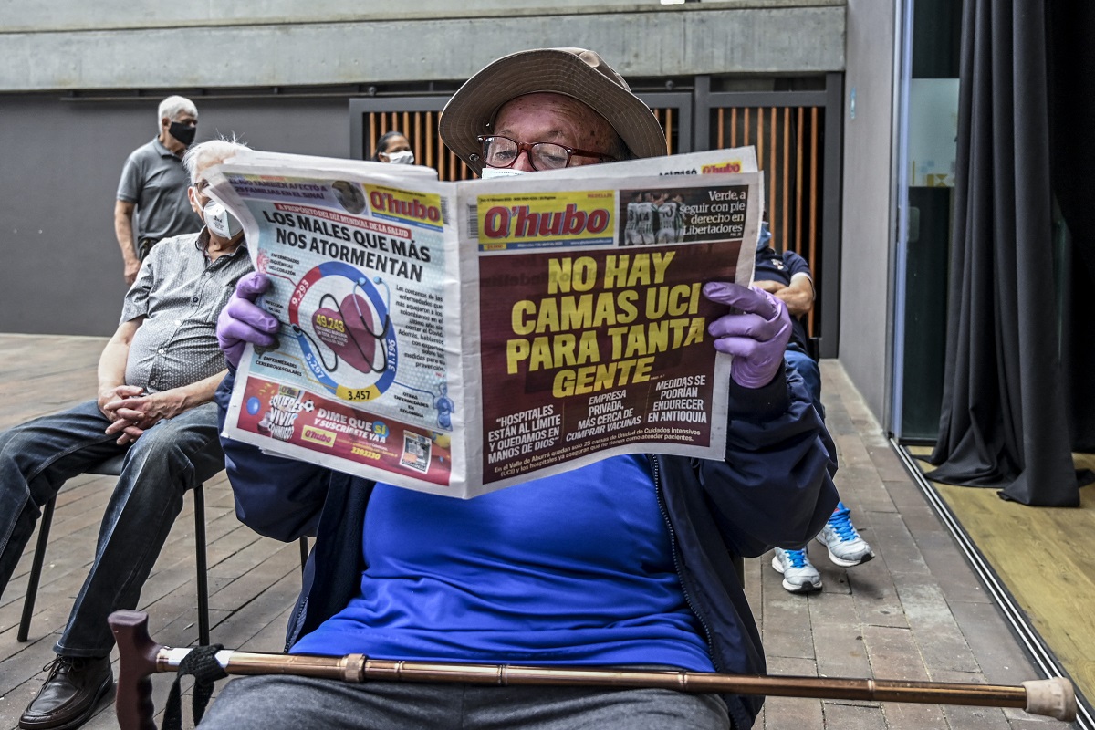 En Colombia, los 8 millones de habitantes de Bogotá también empezaron hoy un cierre total que estará vigente al menos hasta el lunes para frenar el avance del coronavirus. Foto: JOAQUIN SARMIENTO / AFP