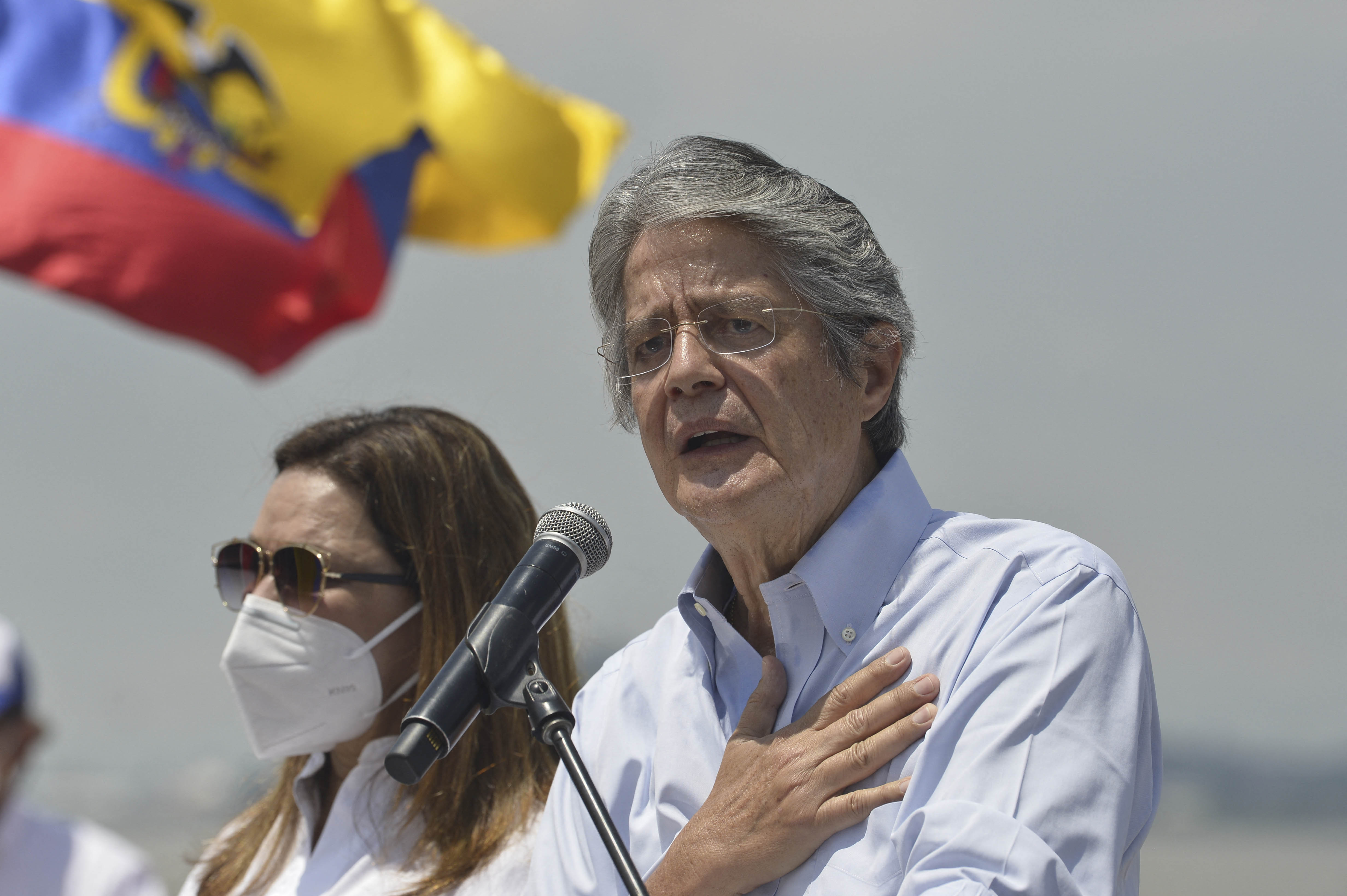 Guillermo Lasso, empresario, accionista y expresidente del Banco de Guayaquil, y el ex super ministro de Economía durante parte de la crisis de 1999 en Ecuador, será el nuevo presidente de Ecuador.