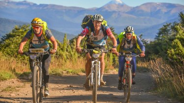 La prueba combina mountain bike, trekking, kayak y cuerdas.