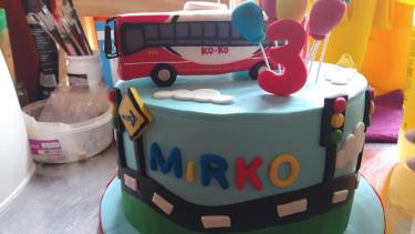 La particular torta pedida por Mirko. Fotos: gentileza 