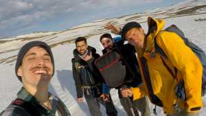 Del hielo al fuego: cuatro amigos hacen el viaje de sus sueños