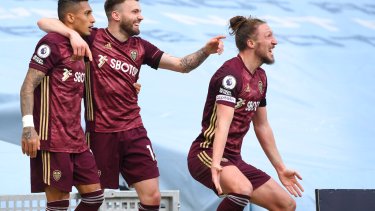 Stuart Dallas fue el héroe del partido para el Leeds. (Foto: AP)