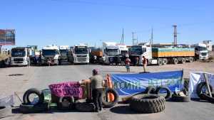 Petroleros Privados realizó una denuncia por los cortes de ruta de Salud