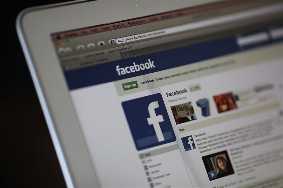 Facebook inicia un proceso de inversión de 1,5 millones de dólares en asociación con medios argentinos. 