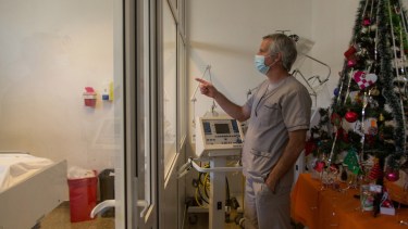 Diez pacientes contagiados con la covid-19 estaban hasta este martes internados en las terapias intensivas que funcionan en Bariloche. (foto archivo Marcelo Martínez)