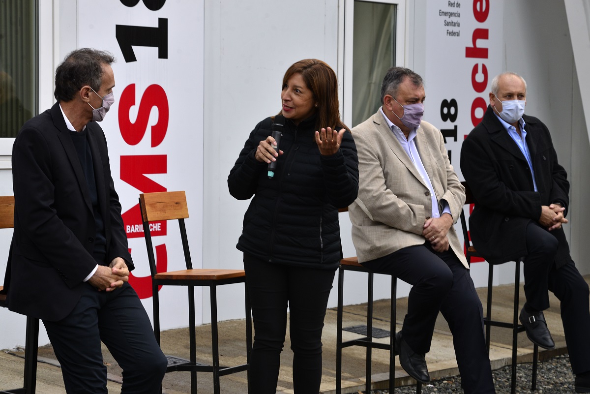 La gobernadora Arabela Carreras volvió a Bariloche ayer y ratificó que no habrá cierres de actividades económicas. Archivo