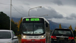 Choferes de la línea interurbana Bariloche-Dina Huapi dejaron sin efecto el paro