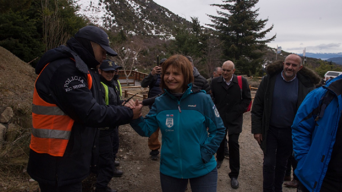 Patricia Bullrich estuvo en Bariloche cuando fue ministra, ahora vuelve con el tema mapuche en su agenda. Archivo