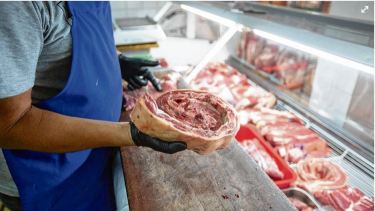 La Ley de Góndolas obliga a 5 marcas por producto. (Archivo Juan Thomes).-