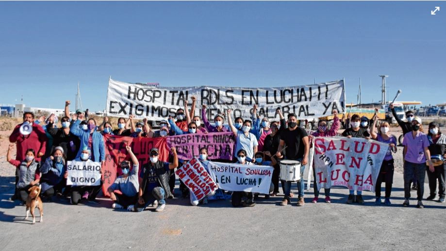 Después de varias jornadas, la protesta del personal neuquino de Salud sigue adelante. Foto: archivo Florencia Salto.
