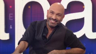 Fredy defendió la app que vende sus saludos. 