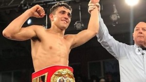 Muñoz retuvo el título sudamericano de los supermoscas con una impecable definición