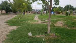 Licitan construcción de veredas para una plaza de Regina