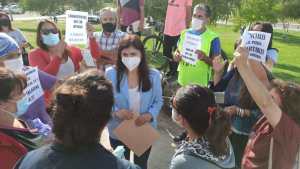 Merlo: «De cada 10 personas que están en los cortes, ocho no responden a Salud»