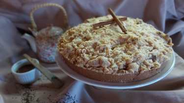 Manos a la masa para hacer esta torta streusel de manzana