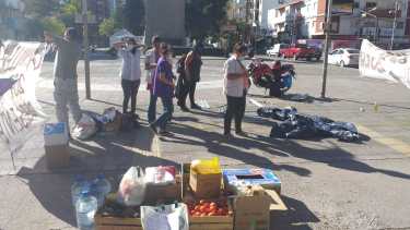 La colecta se realiza en el monumento al General San Martín Foto: Gentileza