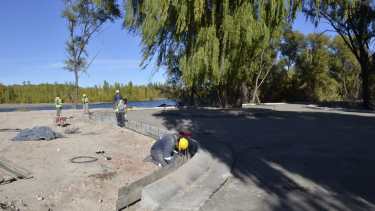 En mayo culminará la obra del Paseo de la Costa desde Linares a Obrero Argentino (foto Yamil Regules)