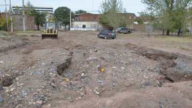 Comenzaron los trabajos de corrección en las arterias afectadas de la ciudad (foto Yamil Regules)