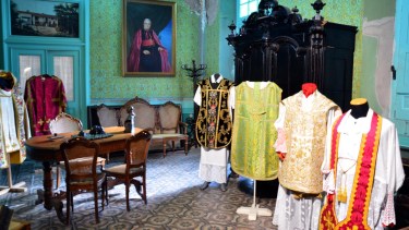 Viedma cuenta con tesoros religiosos que pueden ayudar a desarrollar un turismo puntual.