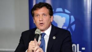 Conmebol recibirá vacunas y se aplicarán a los planteles de primera del fútbol argentino