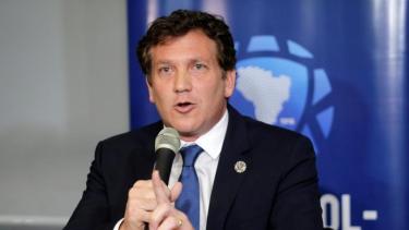 El presidente de Conmebol, Alejandro Domínguez, y una noticia que causó revuelo en la mañana de hoy. 