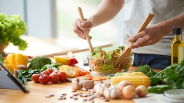 Sistema inmunológico, ¿cuáles son los nutrientes que ayudan a fortalecerlo?