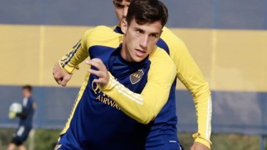 Nicolás Capaldo no podrá entrenar por varios días y se encuentra aislado. 