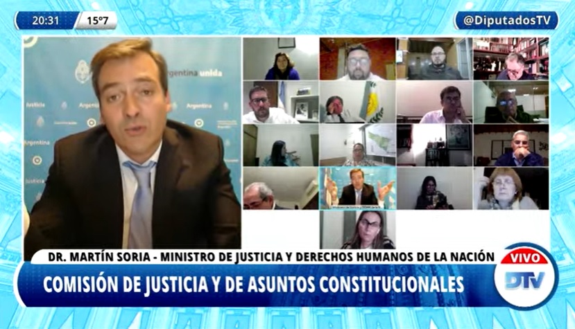 El rionegrino estuvo en las comisiones que dirigen Rodolfo Tahilade y Hernán Pérez Araujo, sin la presencia de JXC. Foto: Captura de pantalla.-