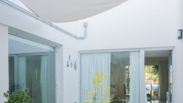 Arquitectura en Roca: versión moderna y funcional de una casa en zona de chacras