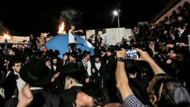 La celebración religiosa en Israel, poco antes de la estampida. Una grada habría colapsado. 