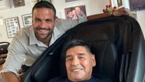 Eximen de prisión al psicólogo Carlos Díaz en la causa por la muerte de Diego Maradona