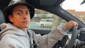 Dybala participó de una fiesta que violó el protocolo sanitario en Italia