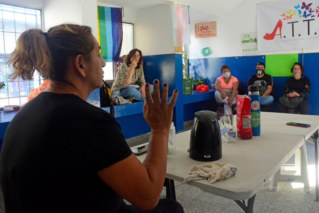Reunión de familiares de infancias y juventudes trans de Roca. (Foto: Andrés Maripe)