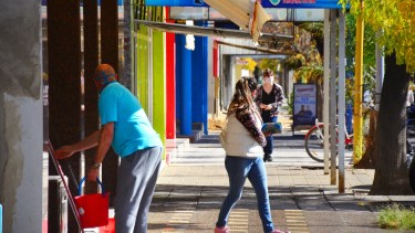 Recomendaron a comercios reforzar las medidas de prevención para la atención de clientes. 