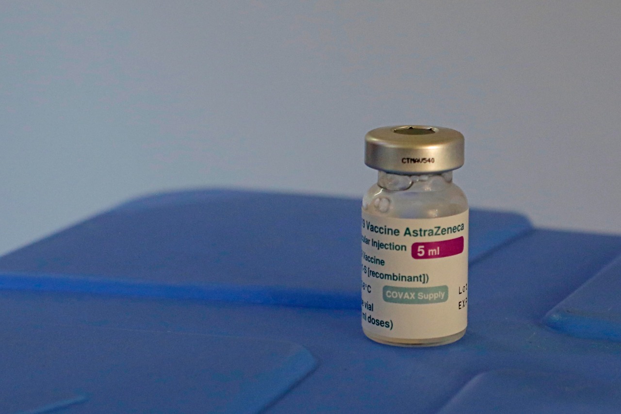 La vacuna de AstraZeneca generó efectos secundarios en muy pocos casos. (Foto: Juan Thomes)