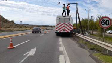 La Agencia de Seguridad Vial de Río Negro instaló radares de control de velocidad en los ingresos por Ruta 22 a Regina.