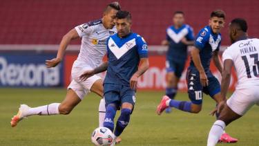 Janson fue parte del mejor momento de Vélez en el primer tiempo. Después se cayó como todo el equipo. 