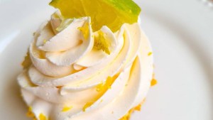 Lemon pie en pirotines ¿qué tal esta idea?