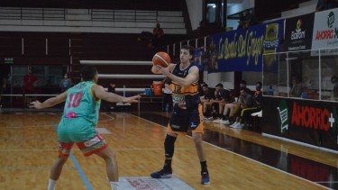 Lorio, goleador de Atenas en la victoria ante Rocamora. Foto: gentileza.