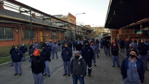 Las refinerías ante un inminente paro nacional por la paritaria