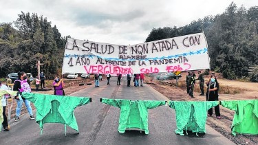 El corte intermitente se hizo ayer por la mañana, en el sector de Muelle de Piedra, y causó extensas filas de vehículos. Foto: gentileza